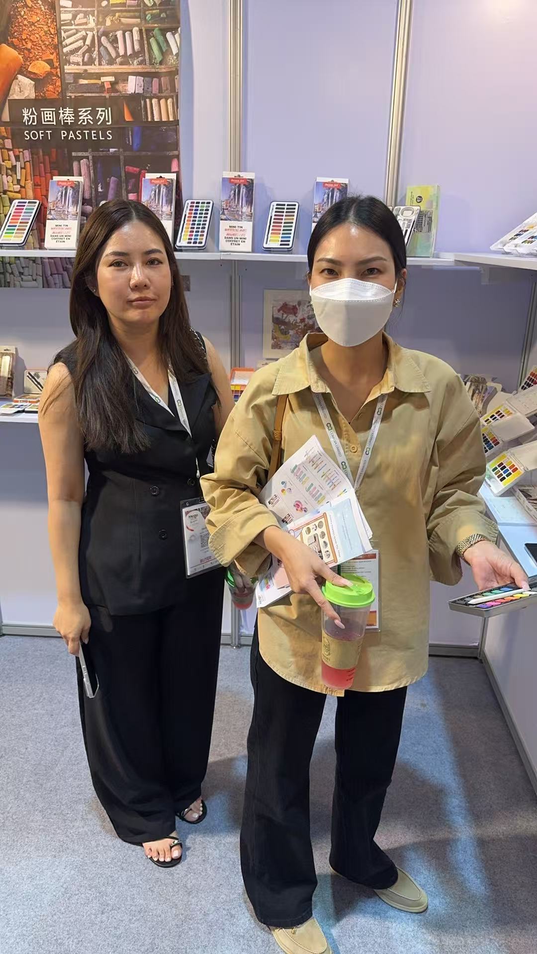 Artistcolorfun Founder with Global Art Supply Client at MEGA SHOW Bangkok 2026 - 07